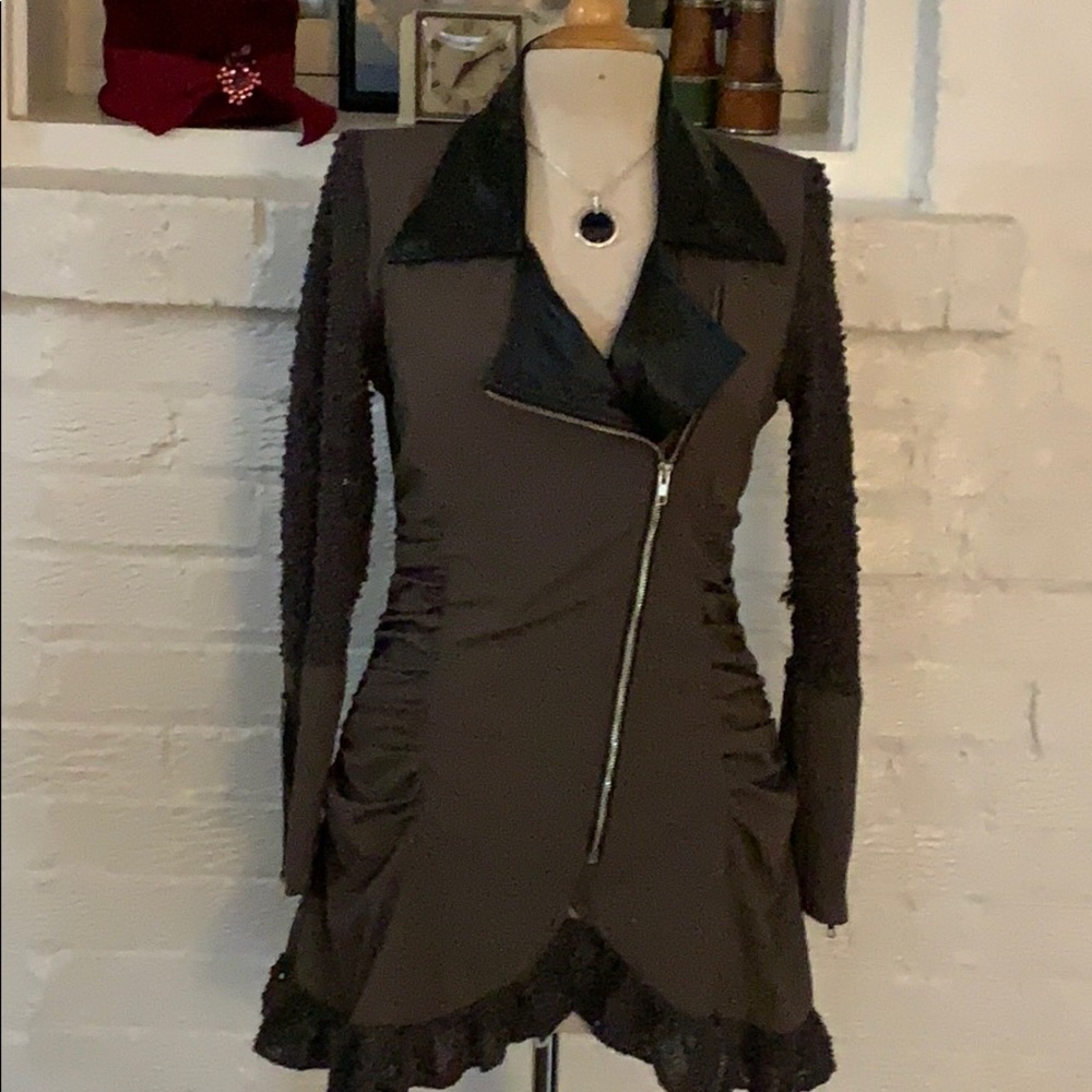 La-El Boutique zip front jacket
